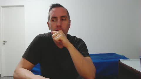 Snapshot of fer797 chatting on 12-02-24, 07:14 Fernando online show from 12-02-24, 07:14