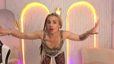 Ferchis  online show from 11-21-25, 03:22