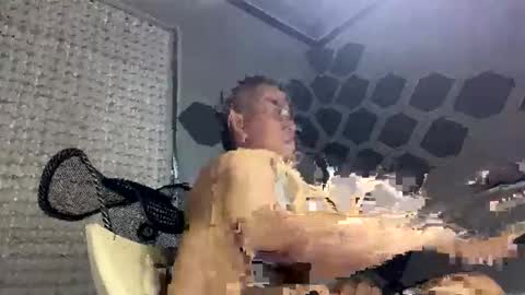 Snapshot of ferd788 chatting on 10-24-25, 11:39 Lonely D. online show from 10-24-25, 11:39