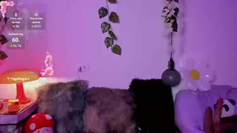 Snapshot of fernanda_indie chatting on 09-27-25, 09:53 F E R N A N D A online show from 09-27-25, 09:53