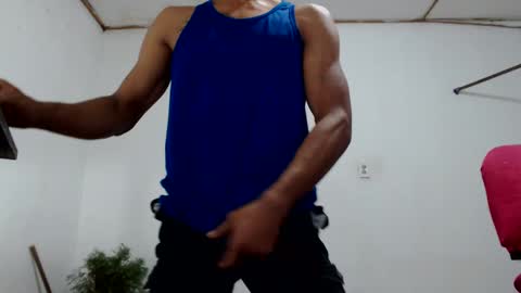 Snapshot of fernandez_latinblack chatting on 12-11-24, 02:30 fernandez_latinblack online show from 12-11-24, 02:30