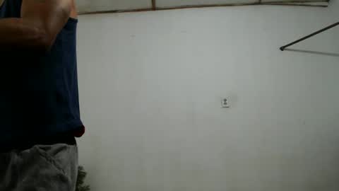 Snapshot of fernandez_latinblack chatting on 12-18-24, 02:21 fernandez_latinblack online show from 12-18-24, 02:21