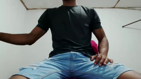 Snapshot of fernandez_latinblack chatting on 01-04-25, 12:05 fernandez_latinblack online show from 01-04-25, 12:05