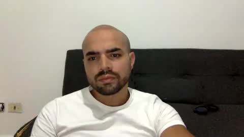 Snapshot of ferpaisa2024 chatting on 12-03-24, 01:08 insta ferxx1210 Fercho online show from 12-03-24, 01:08