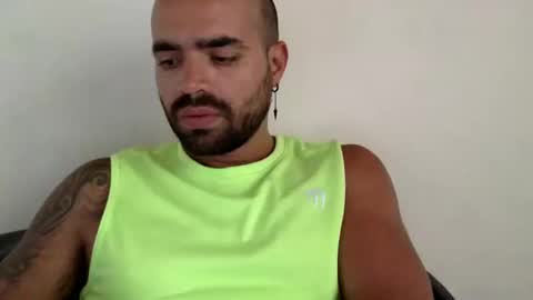 Snapshot of ferpaisa2024 chatting on 01-01-25, 09:31 insta ferxx1210 Fercho online show from 01-01-25, 09:31