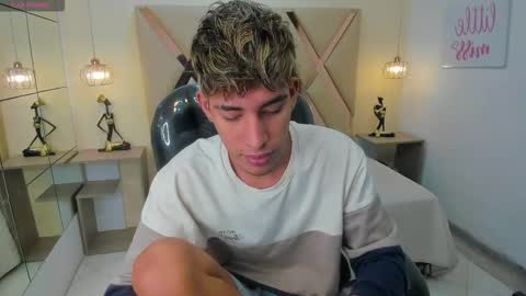 FER PHOENIX online show from 12-03-25, 03:36