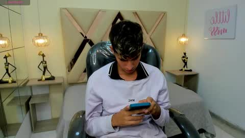 FER PHOENIX online show from 02-04-26, 03:34