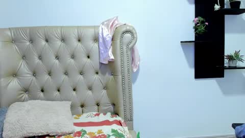 Snapshot of ferrimature chatting on 02-25-25, 12:47 Marcela online show from 02-25-25, 12:47