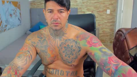 Kamilo online show from 12-28-24, 01:38