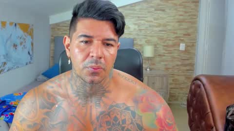 Kamilo online show from 02-04-25, 10:32