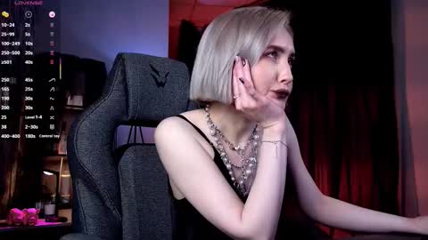 Snapshot of fetishrey chatting on 02-03-26, 02:53 Rey online show from 02-03-26, 02:53