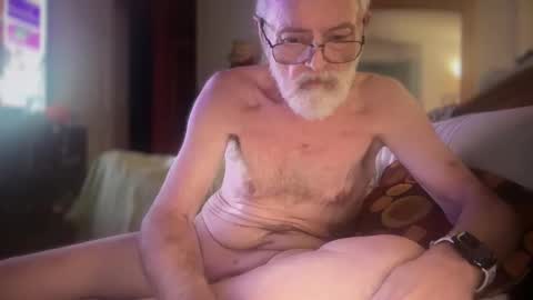 Snapshot of ff_pig chatting on 11-10-25, 08:57 ff_pig online show from 11-10-25, 08:57