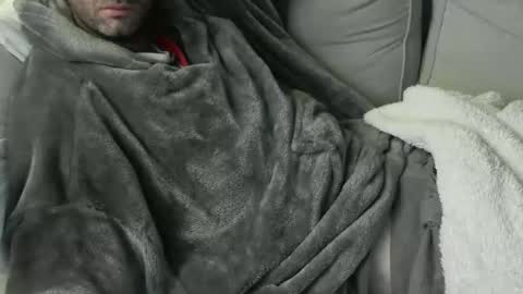 Snapshot of fidelio89 chatting on 12-19-25, 08:16 Fid online show from 12-19-25, 08:16