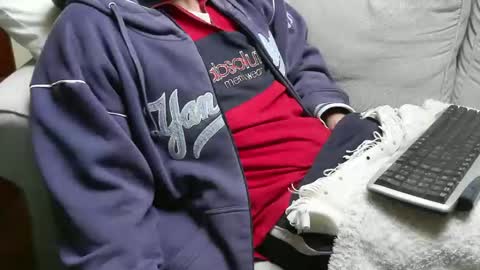 Snapshot of fidelio89 chatting on 02-09-26, 09:57 Fid online show from 02-09-26, 09:57