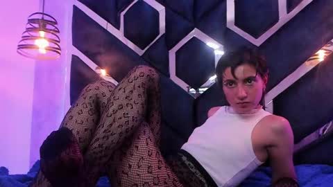   online show from 01-11-25, 06:01