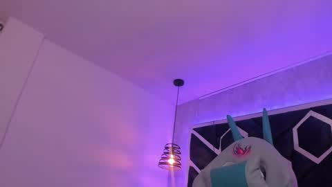   online show from 02-05-25, 03:20