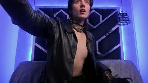   online show from 02-21-25, 03:32