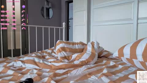 Snapshot of fieryfeline chatting on 02-15-26, 07:51 Filla online show from 02-15-26, 07:51