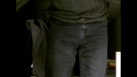 fifi010203 online show from 10-24-25, 04:42