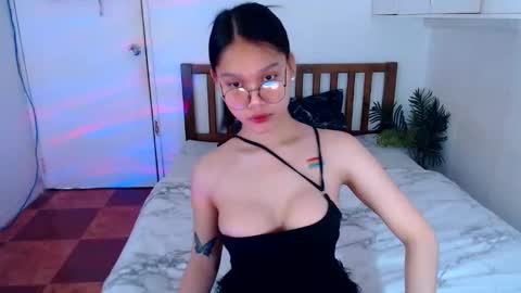sweet online show from 09-18-25, 08:16