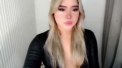  Angela  DONT FORGET TO FOLLOW AND GIVE ME APPRECIATION online show from 11-11-25, 04:23