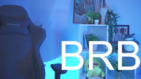 cap and Lana  online show from 01-10-25, 02:13