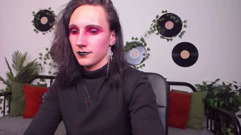 Honey Ill be waiting for you Tue Wed Thu Fri Sat Sun 10am-5pm online show from 01-19-25, 04:14