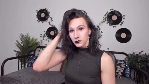 Honey Ill be waiting for you Tue Wed Thu Fri Sat Sun 10am-5pm online show from 01-22-25, 10:07