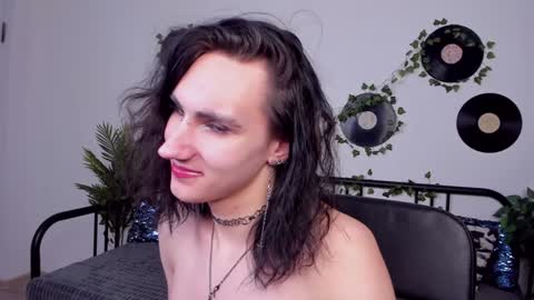 Honey Ill be waiting for you Tue Wed Thu Fri Sat Sun 10am-5pm online show from 01-22-25, 01:11