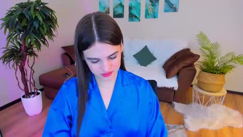 Snapshot of finalaccord chatting on 02-11-25, 04:35 Amanda online show from 02-11-25, 04:35