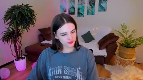 Snapshot of finalaccord chatting on 03-05-25, 10:43 Amanda online show from 03-05-25, 10:43