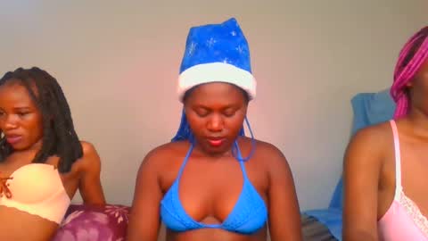 Snapshot of fine_melanie chatting on 12-14-24, 07:46 melanie online show from 12-14-24, 07:46