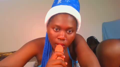 Snapshot of fine_melanie chatting on 12-18-24, 09:18 melanie online show from 12-18-24, 09:18