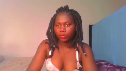 Snapshot of fine_melanie chatting on 01-05-25, 09:25 melanie online show from 01-05-25, 09:25