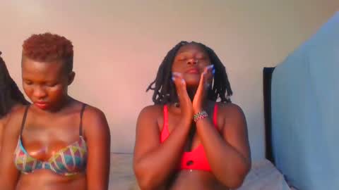 Snapshot of fine_melanie chatting on 01-09-25, 04:19 melanie online show from 01-09-25, 04:19