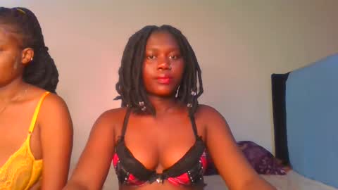 Snapshot of fine_melanie chatting on 01-12-25, 06:05 melanie online show from 01-12-25, 06:05