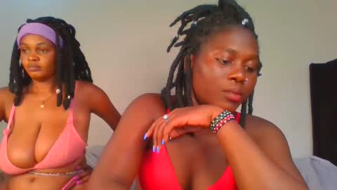 Snapshot of fine_melanie chatting on 01-24-25, 08:23 melanie online show from 01-24-25, 08:23
