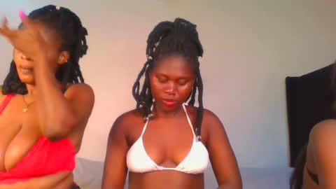 Snapshot of fine_melanie chatting on 01-24-25, 05:42 melanie online show from 01-24-25, 05:42