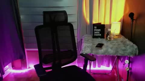 Snapshot of finestgodes_aki chatting on 02-08-26, 02:09 finestgodes_aki online show from 02-08-26, 02:09