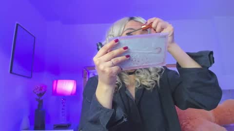 Snapshot of finnky1 chatting on 02-13-25, 04:22 finnky1 online show from 02-13-25, 04:22