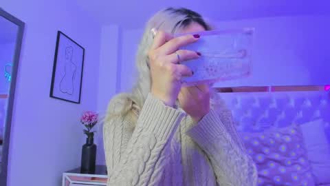 Snapshot of finnky1 chatting on 02-14-25, 03:33 finnky1 online show from 02-14-25, 03:33