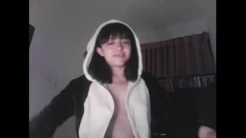 Snapshot of finnky1 chatting on 09-10-25, 04:23 finnky1 online show from 09-10-25, 04:23