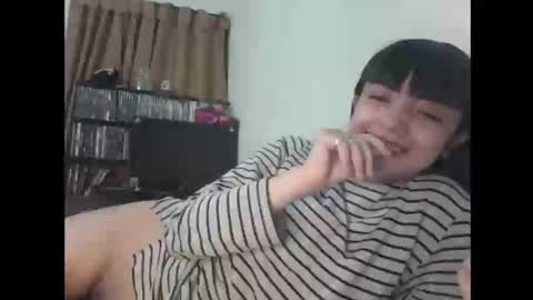 Snapshot of finnky1 chatting on 10-21-25, 04:13 finnky1 online show from 10-21-25, 04:13