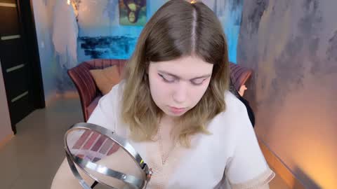 fiora online show from 12-14-24, 08:23