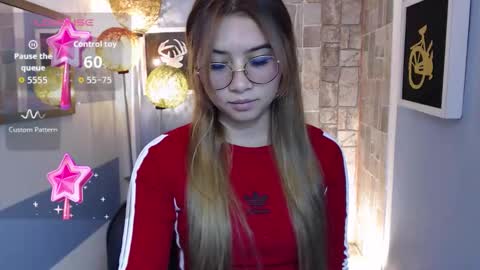 Fiorellaa online show from 10-23-25, 03:22