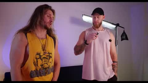 Snapshot of firebeard_ chatting on 10-10-25, 12:48 Alex online show from 10-10-25, 12:48