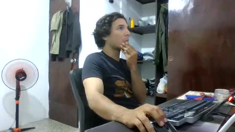 Ricardo online show from 12-30-24, 02:42