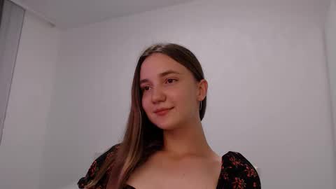 fireflies_fly_ online show from 09-13-25, 06:51