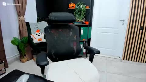 Kallisy online show from 11-20-25, 10:20