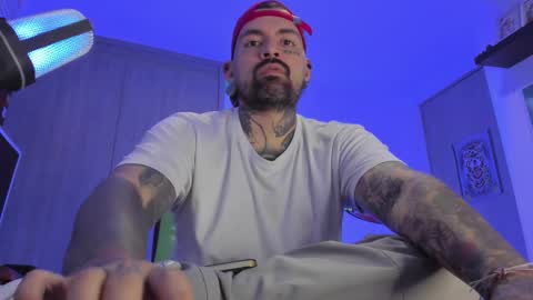 Snapshot of fisherrman666 chatting on 11-23-25, 04:01 fisherrman666 online show from 11-23-25, 04:01